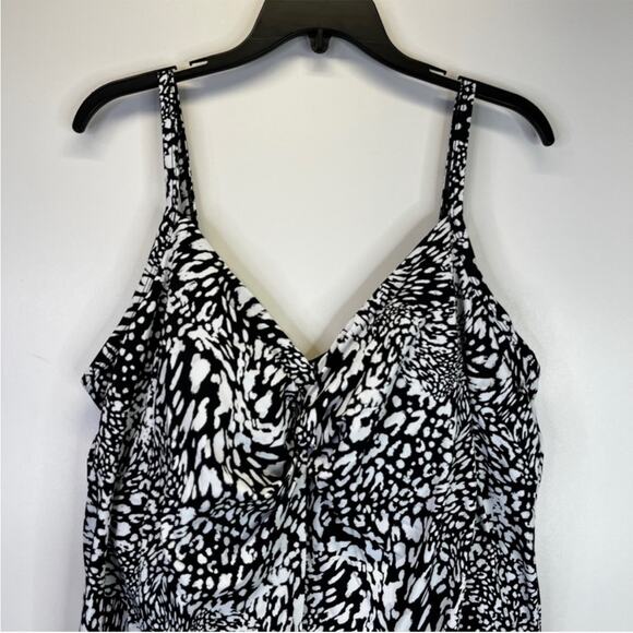 Swim Solutions Printed Flyaway Fauxkini One piece black white - 18W - Picture 4 of 14
